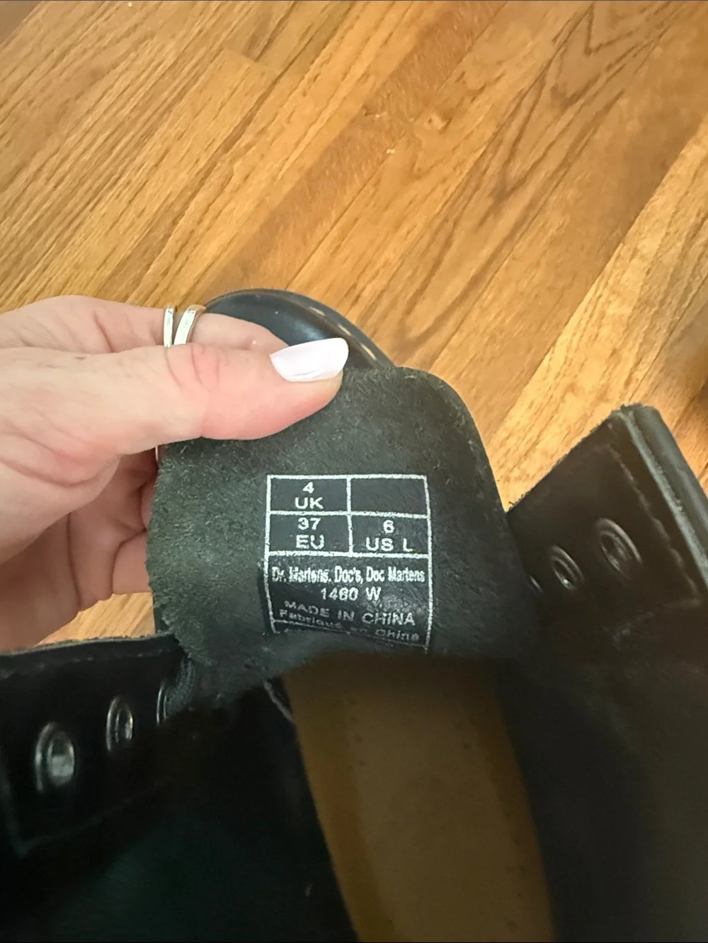 Doc Martens - Picture 6 of 6